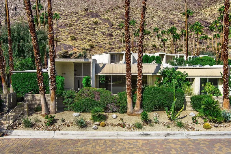 555 Baristo #C30, Palm Springs, CA 92262