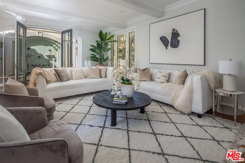 10259 Century Woods, Los Angeles, CA 90067