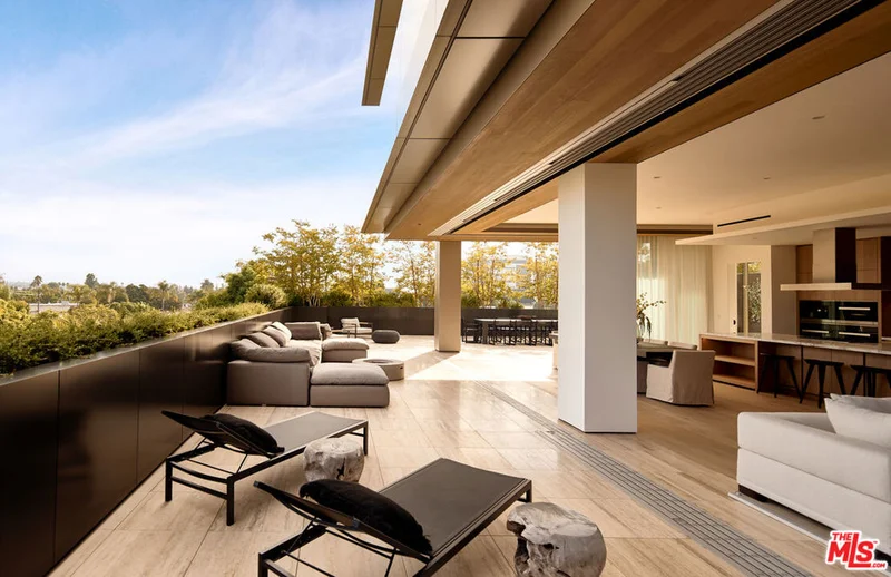 8899 Beverly #4B, West Hollywood, CA 90048