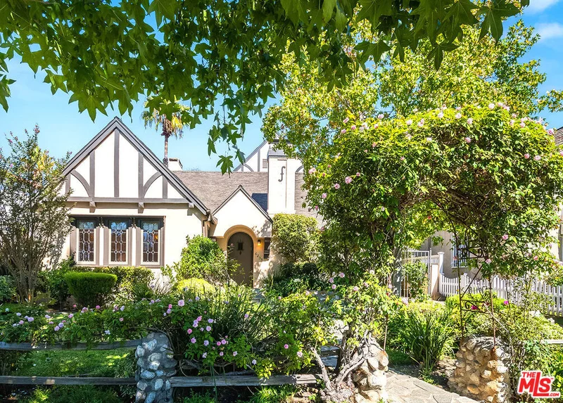 6239 Del Valle, Los Angeles, CA 90048