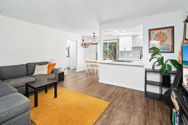 4161 Winona #8, San Diego, CA 92105