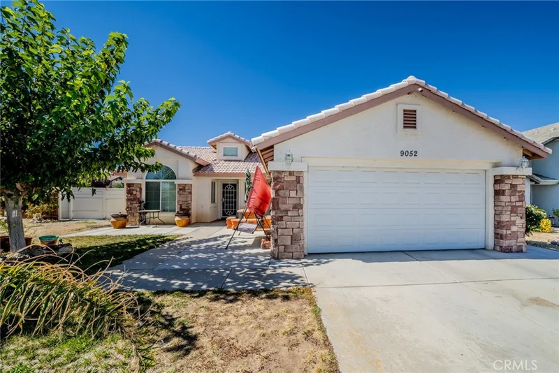 9052 Powell, Hesperia, CA 92344