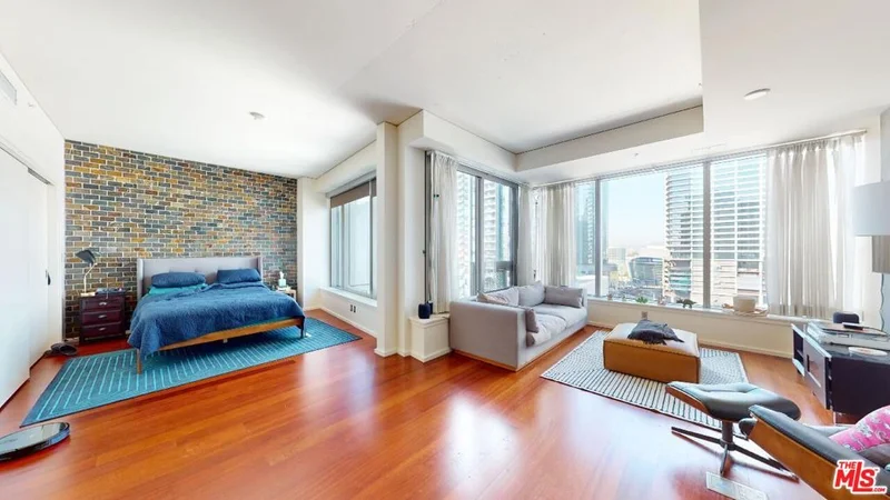 1155 Grand #1206, Los Angeles, CA 90015