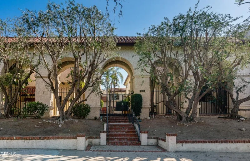 300 Isabel #4, Glendale, CA 91206