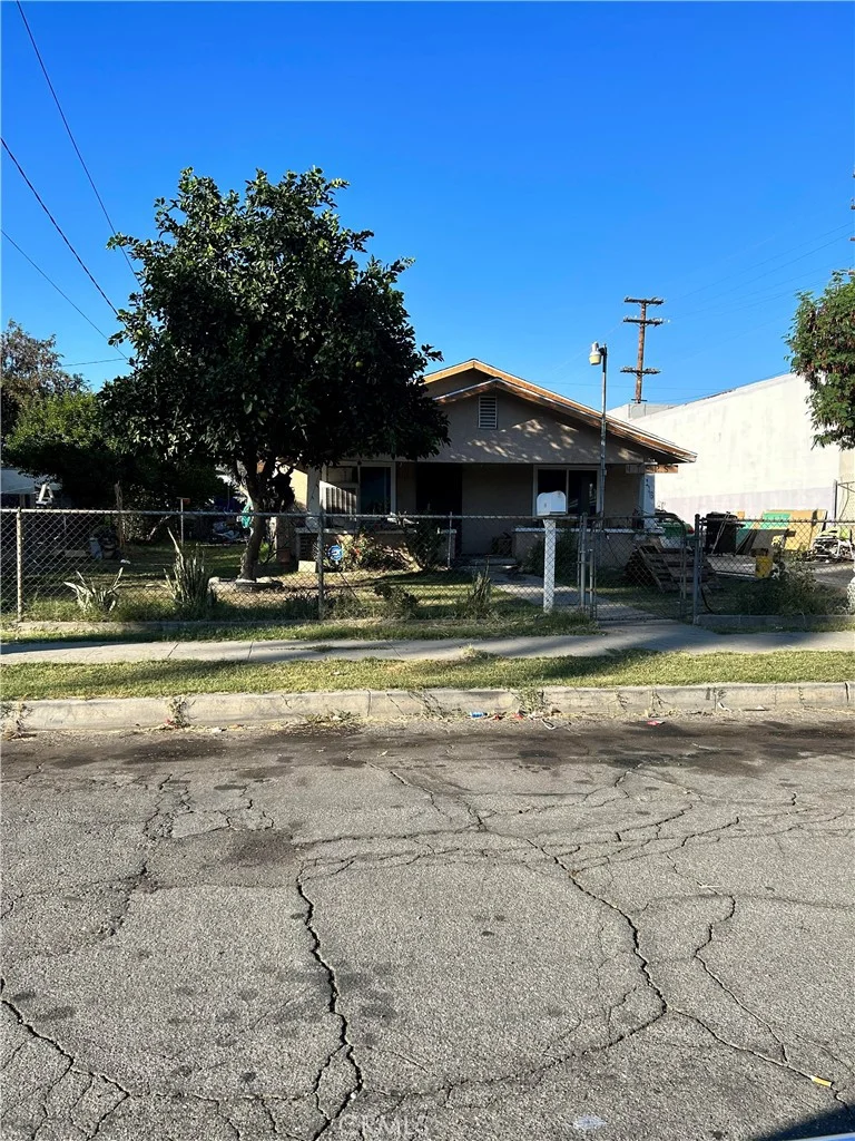 116 Orange, San Bernardino, CA 92410