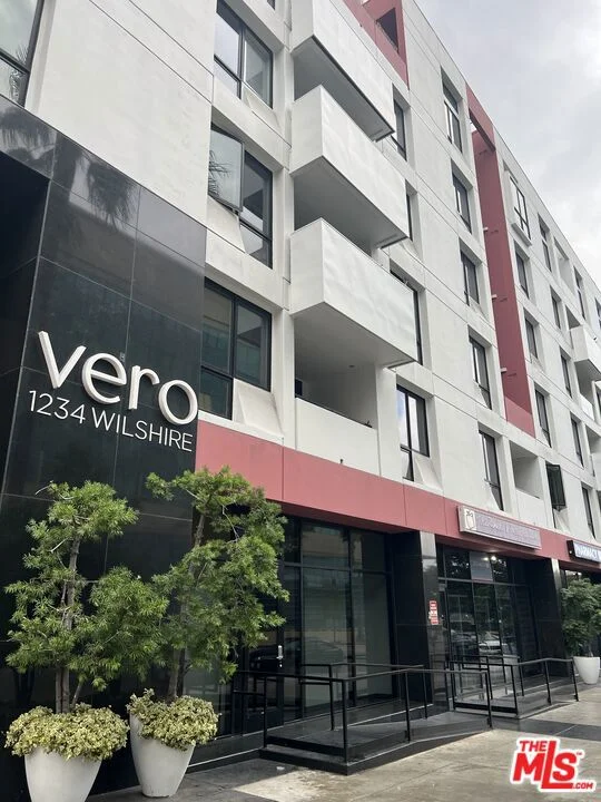1234 Wilshire #605, Los Angeles, CA 90017