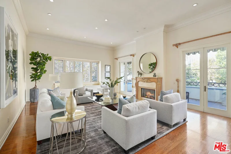 10128 Empyrean #302, Los Angeles, CA 90067