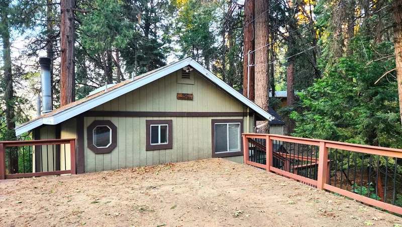 862 Oakmont, Lake Arrowhead, CA 92352