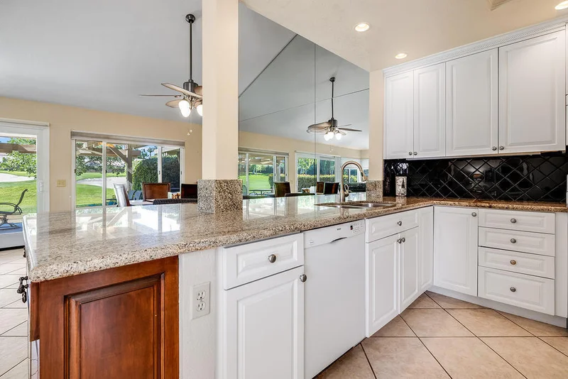 41591 Woodhaven, Palm Desert, CA 92211