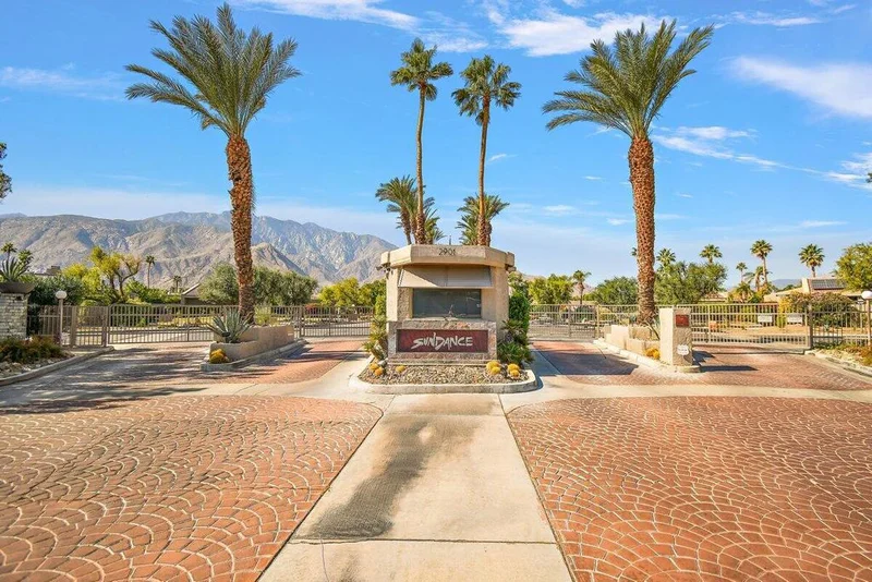 911 Sundance Circle N, Palm Springs, CA 92262