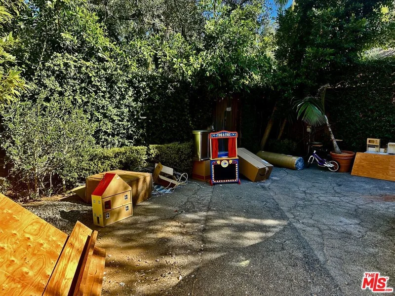 8964 Wonderland Park Avenue, Los Angeles, CA 90046
