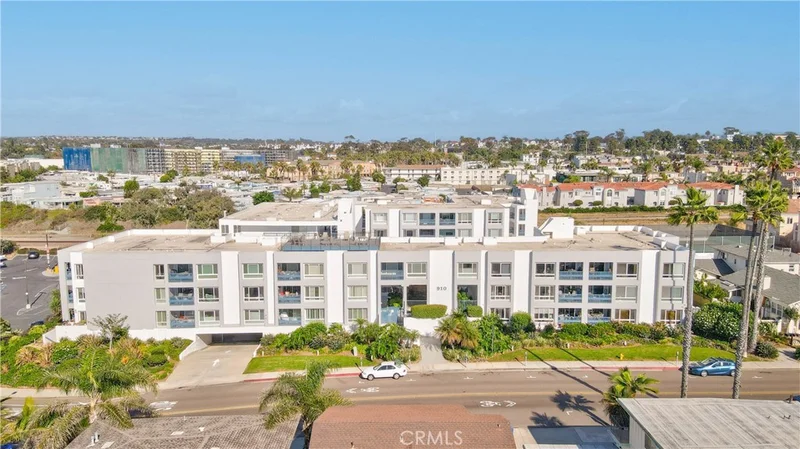 910 Pacific #40, Oceanside, CA 92054