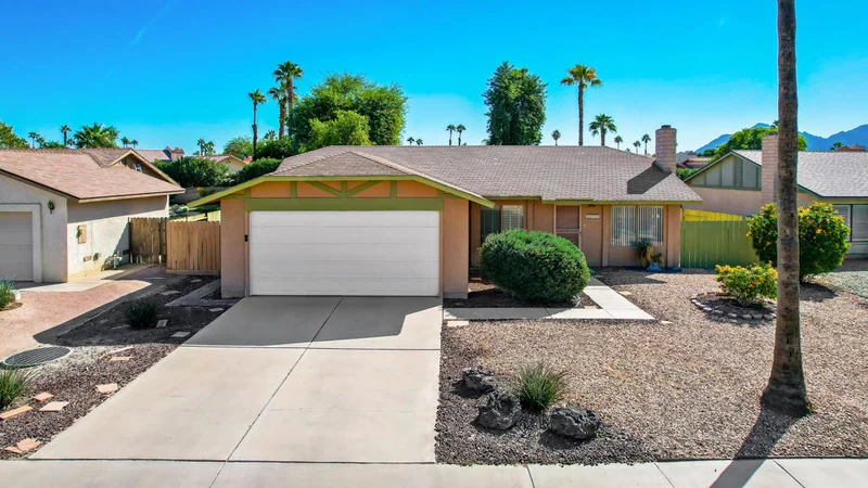 42720 Virginia, Palm Desert, CA 92211