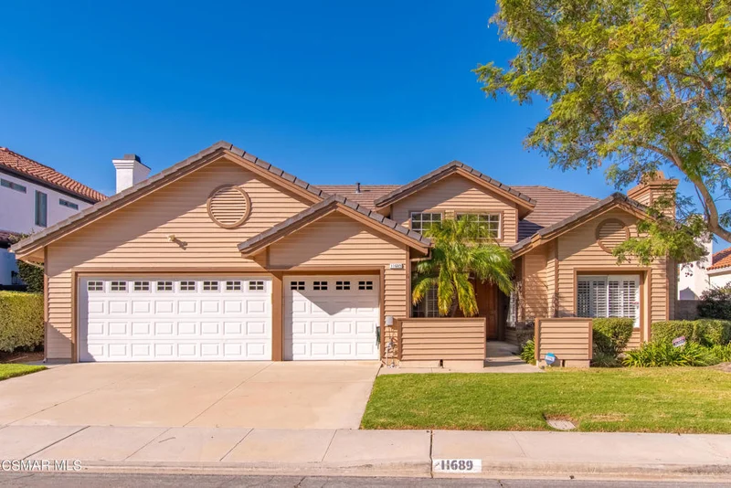 11689 Blossomwood, Moorpark, CA 93021