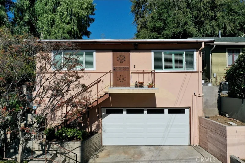 6249 Strickland, Los Angeles, CA 90042