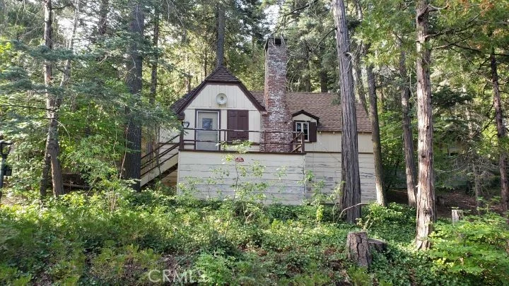 270 Hillside, Lake Arrowhead, CA 92352