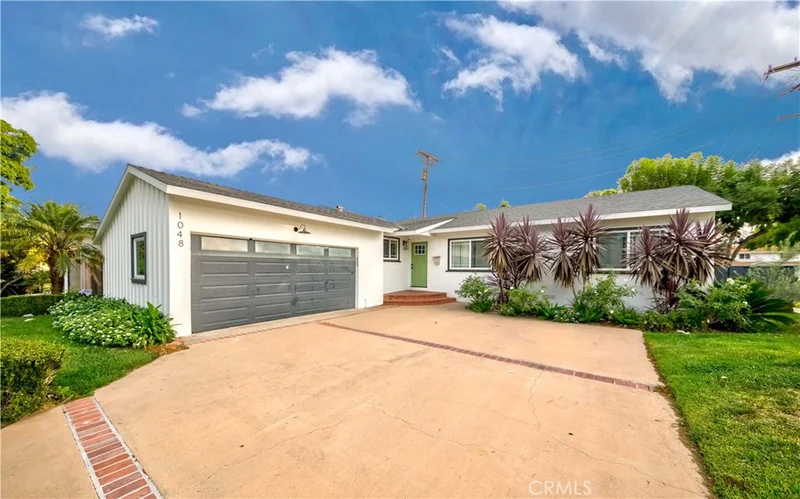 1048 Fairbrook, Santa Ana, CA 92706
