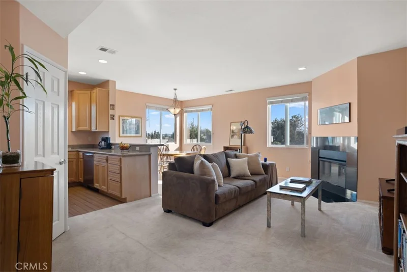 5430 Bellingham #306, Valley Village, CA 91607