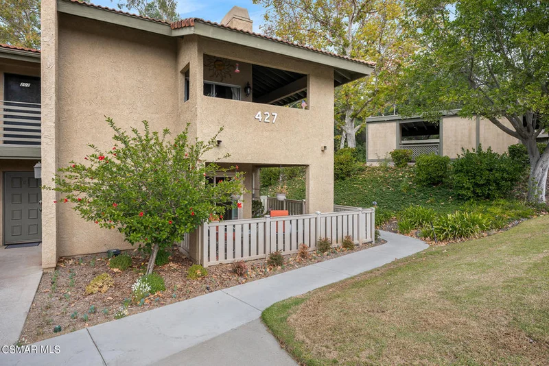 427 Arbor Ln #102, Thousand Oaks, CA 91360