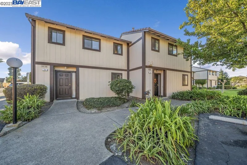 2600 Giant Rd #15, San Pablo, CA 94806