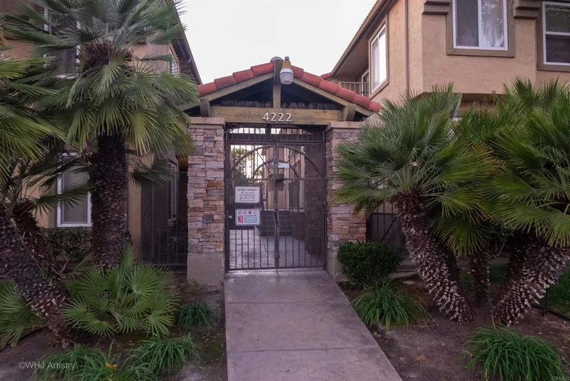 4222 Menlo #29, San Diego, CA 92115