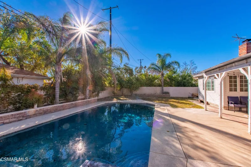 7738 Penfield, Winnetka, CA 91306