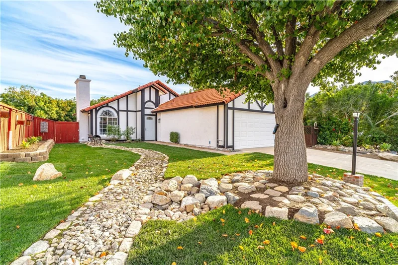 23094 Canyon Hills Drive, Corona, CA 92883