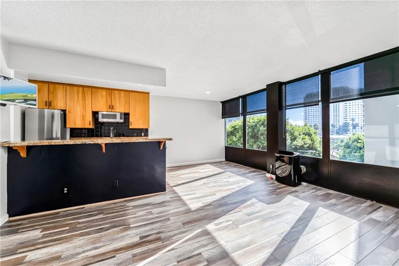 100 Atlantic #416, Long Beach, CA 90802
