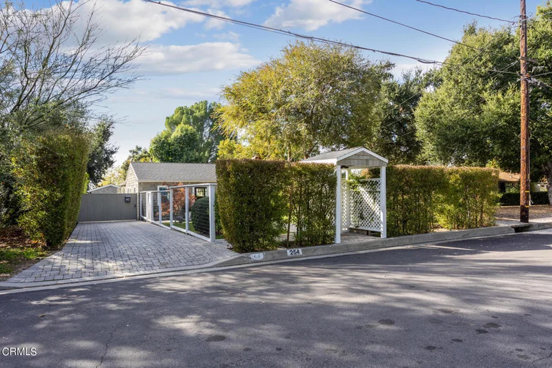 254 Pentagon, Altadena, CA 91001