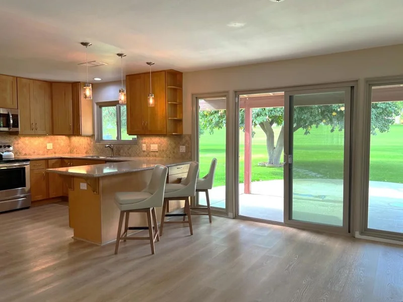 42475 Kansas, Palm Desert, CA 92211