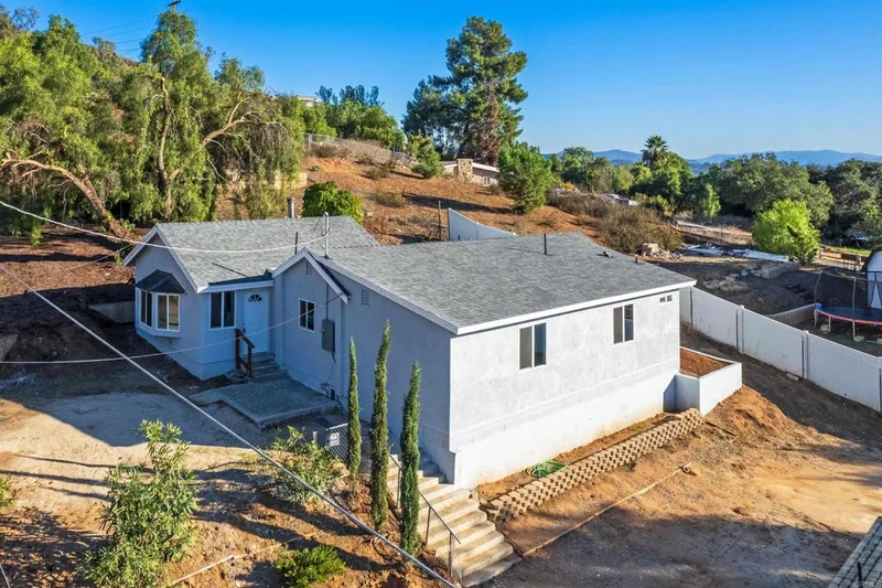 11263 Oak Creek Dr, Lakeside, CA 92040