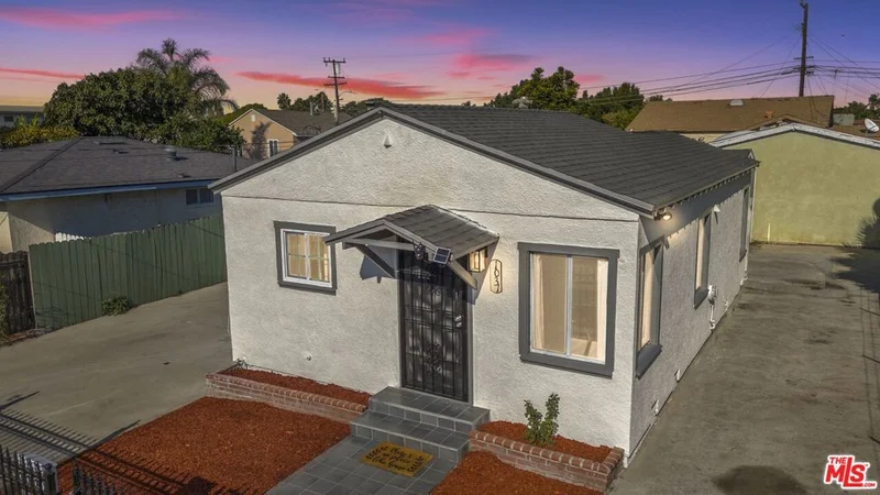 1031 121st, Los Angeles, CA 90044