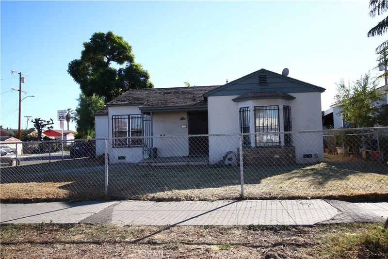 4522 Rosecrans, Compton, CA 90221