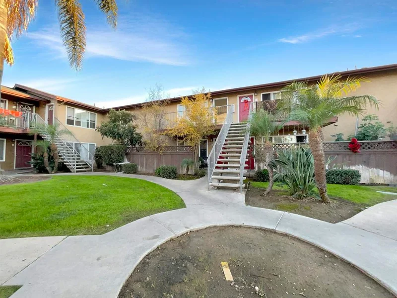 300 Filbert St #12, El Cajon, CA 92020