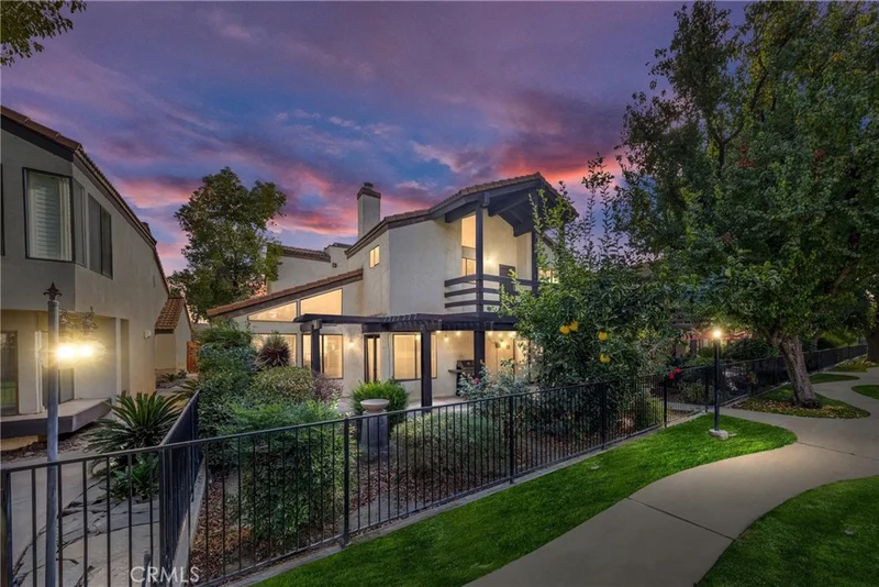 2600 Barrington #17, Bakersfield, CA 93309
