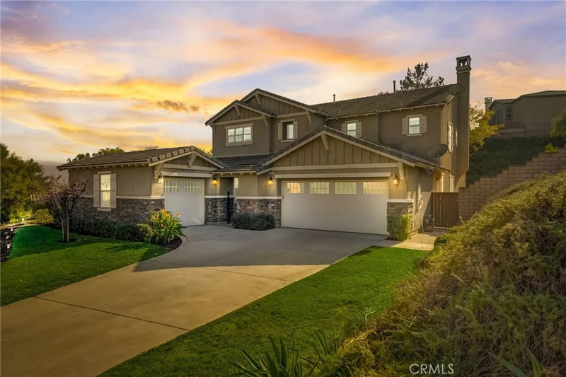 8907 Gentle Wind, Corona, CA 92883