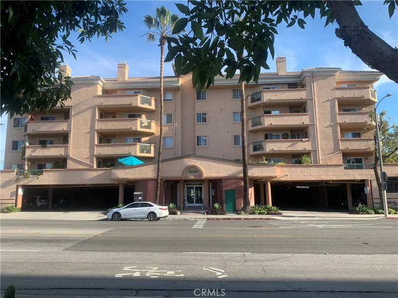11410 Brookshire #404, Downey, CA 90241
