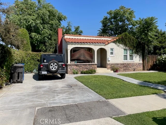4251 Mccray St., Riverside, CA 92506-2854