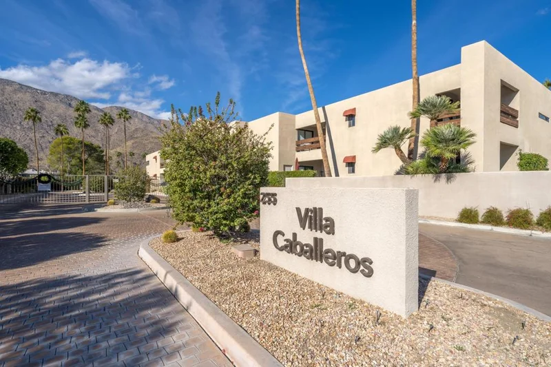 255 Avenida Caballeros #301, Palm Springs, CA 92262