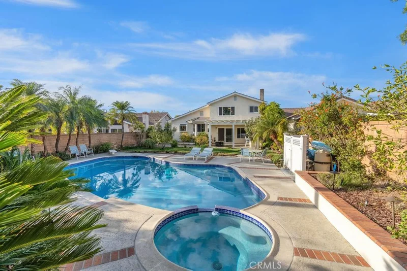 22952 Hazelwood, Lake Forest, CA 92630