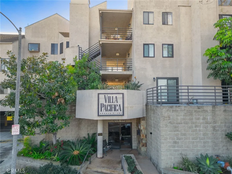 4132 Mendez #106, Long Beach, CA 90815