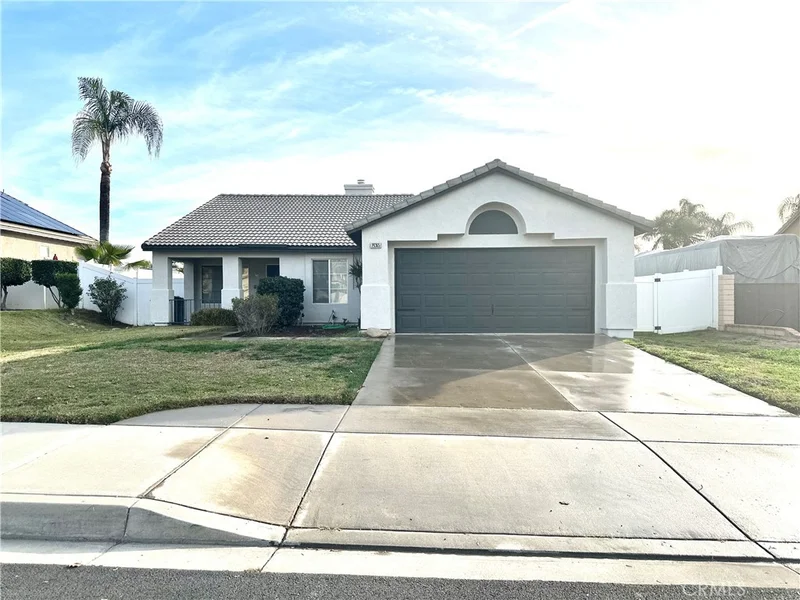 29365 Gold Buckle, Highland, CA 92346