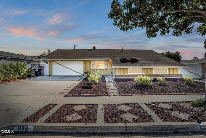 908 Euclid, Camarillo, CA 93010