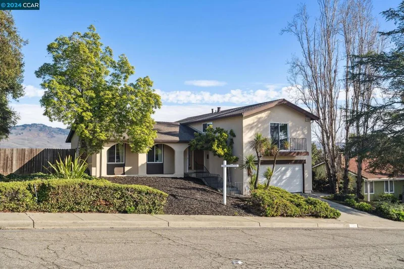 256 Parkview Ter, Vallejo, CA 94589