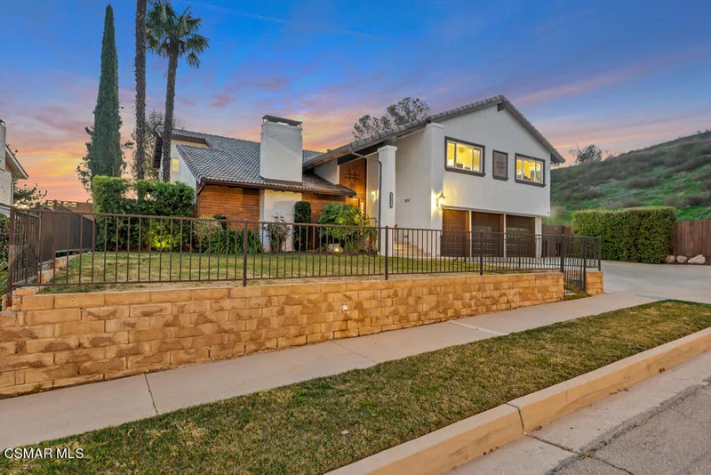 5247 Dantes View, Calabasas, CA 91301