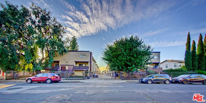 9131 Burnet #36, North Hills, CA 91343