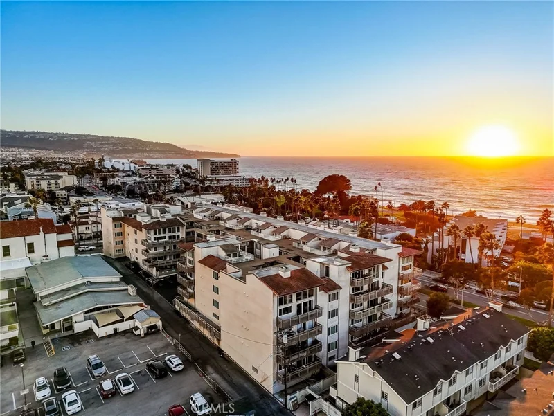 230 Catalina #110, Redondo Beach, CA 90277