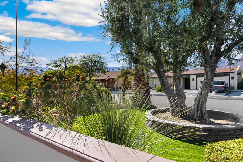 45700 Mountain View, Palm Desert, CA 92260