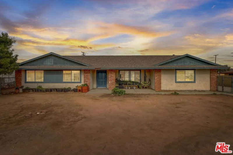 22468 Isatis, Apple Valley, CA 92307