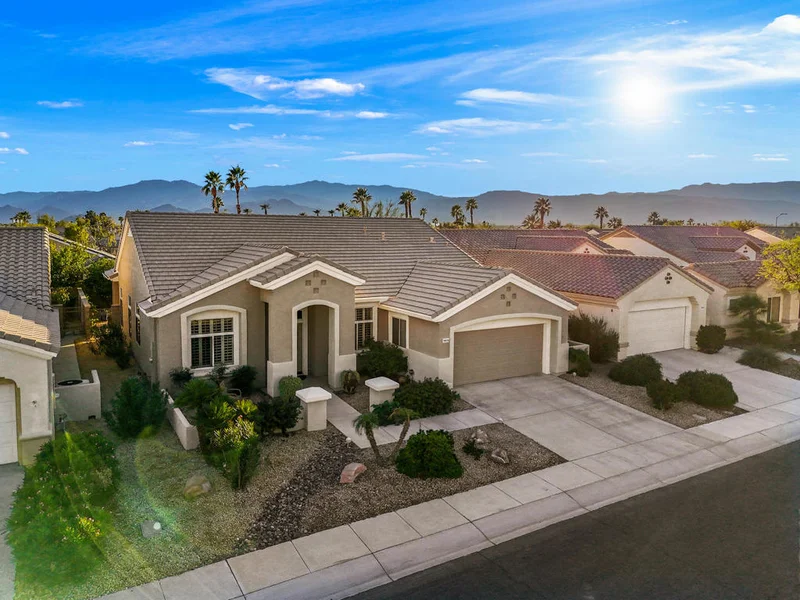 78235 Cloveridge, Palm Desert, CA 92211